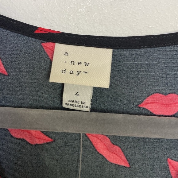 Women's Short Sleeve Maxi Sundress - A New Day Black/Red Lip Print Sz 4 - Picture 5 of 10